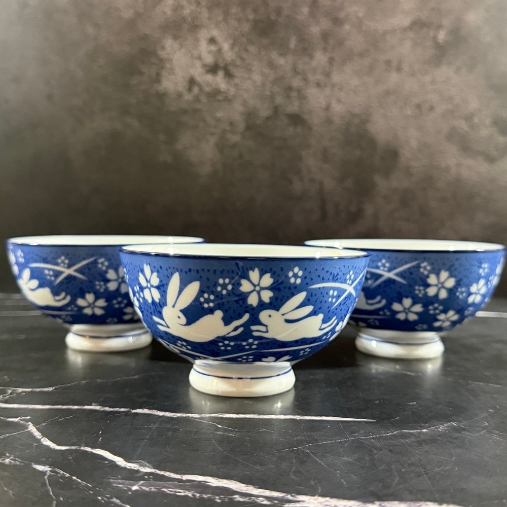 Set of 3 Blue and White Bunny Rabbit Japanese Arita Ware 4.5in Rice Bowls